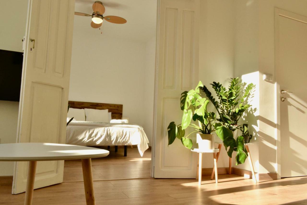 Hola Valencia - Holiday Apartments Εξωτερικό φωτογραφία
